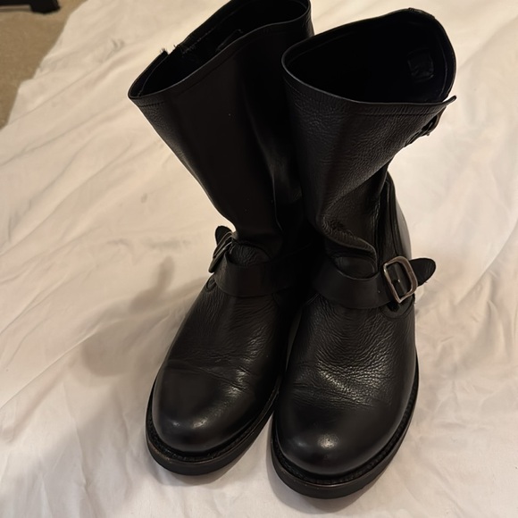 Frye Black Leather Slouchy Booties - size 9.5 - Picture 7 of 12